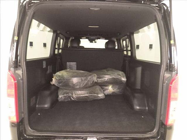 Toyota HIACE VAN 2020 7021955-7