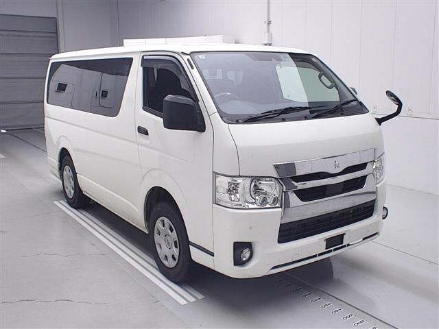 Toyota HIACE VAN 2020 7021956-0