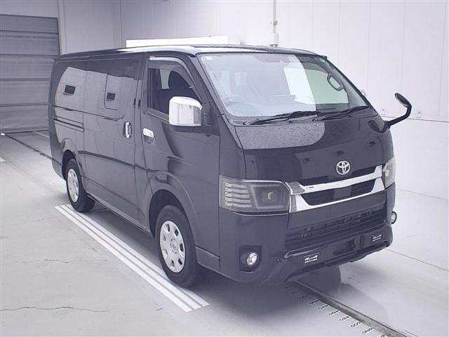 Toyota HIACE VAN 2021 7021974-0