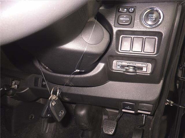 Toyota HIACE VAN 2020 7021975-8