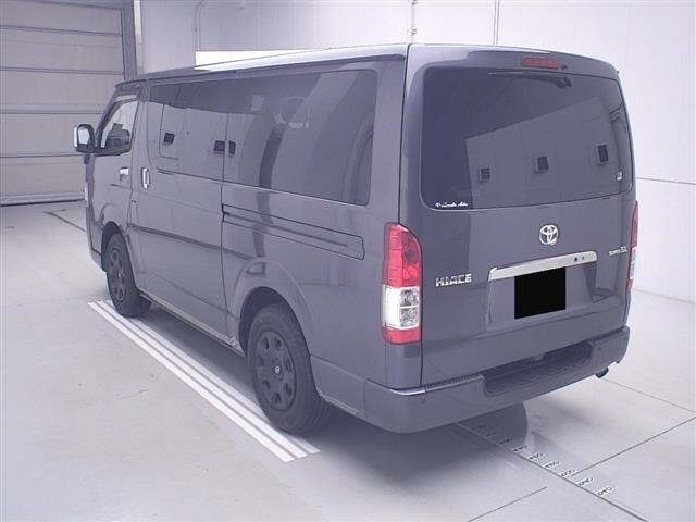 Toyota HIACE VAN 2020 7021979-1