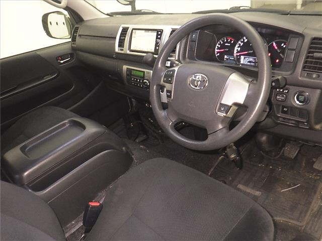 Toyota HIACE VAN 2018 7021985-3