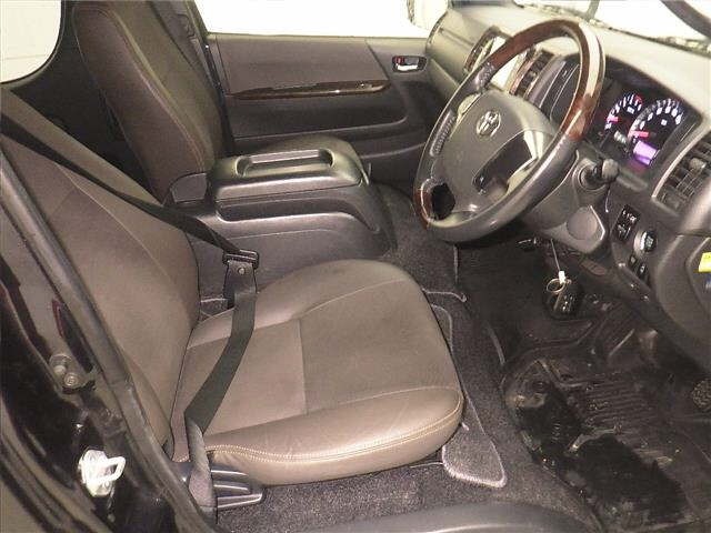 Toyota HIACE VAN 2019 7021986-5
