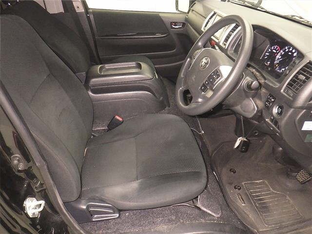 Toyota HIACE VAN 2022 7021987-5