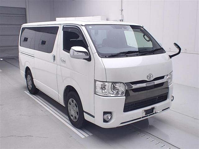 Toyota HIACE VAN 2018 7021988-0