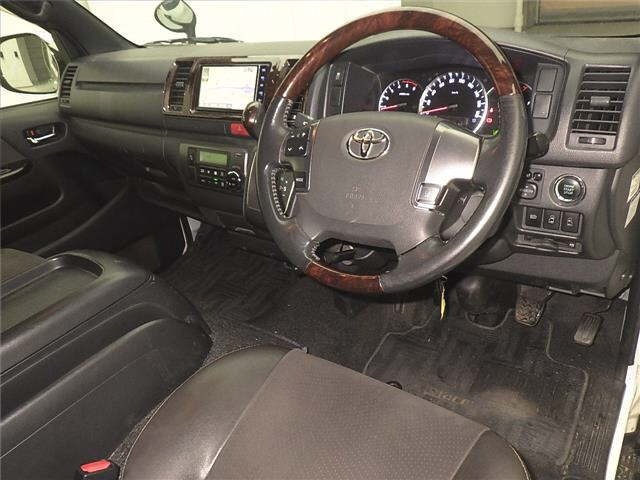 Toyota HIACE VAN 2018 7021988-3