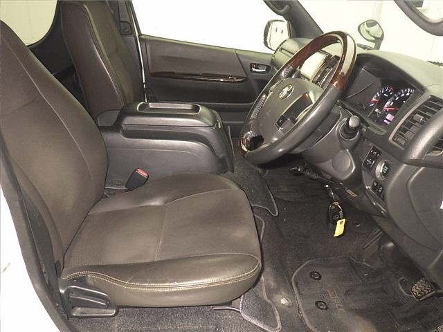 Toyota HIACE VAN 2018 7021988-5
