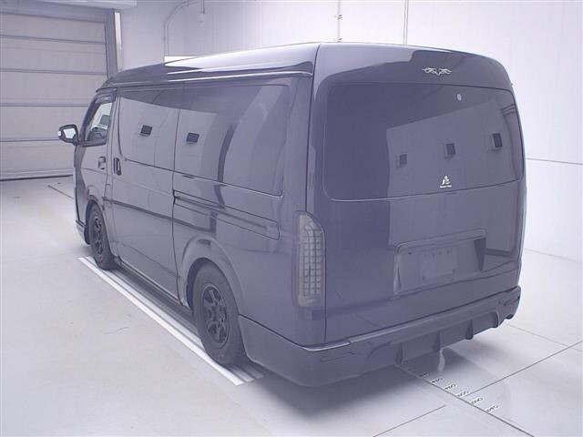 Toyota HIACE VAN 2010 7021990-1