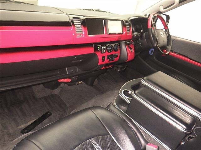 Toyota HIACE VAN 2010 7021990-4