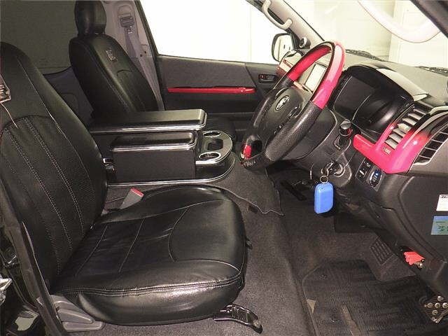 Toyota HIACE VAN 2010 7021990-5