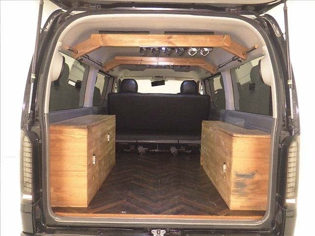 Toyota HIACE VAN 2010 7021990-7