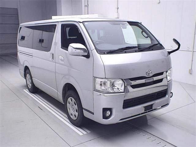 Toyota HIACE VAN 2020 7021992-0