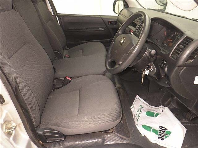 Toyota HIACE VAN 2016 7021994-5