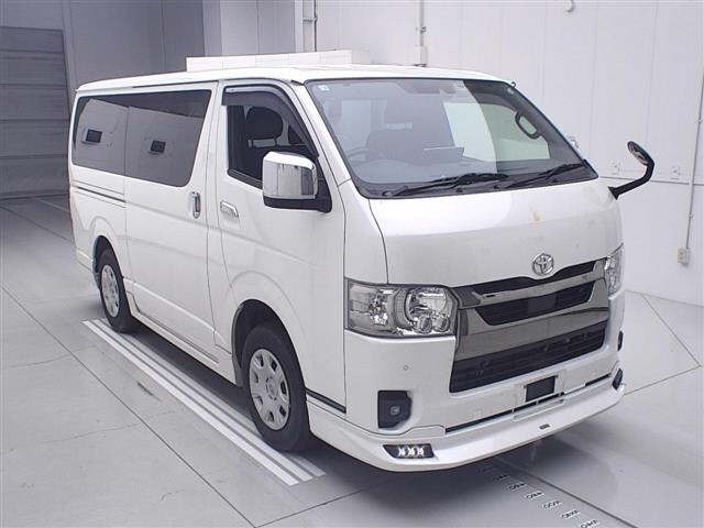 Toyota HIACE VAN 2022 7021995-0