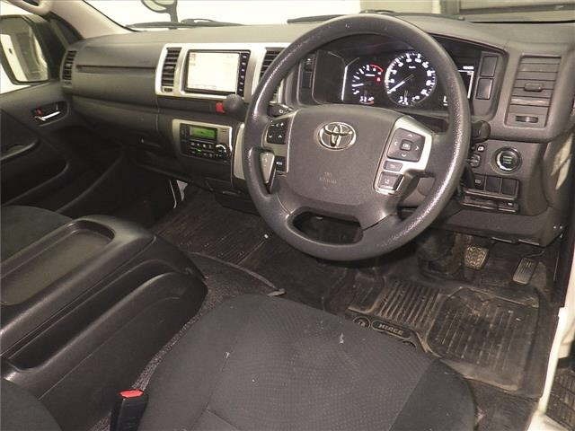 Toyota HIACE VAN 2021 7021999-3