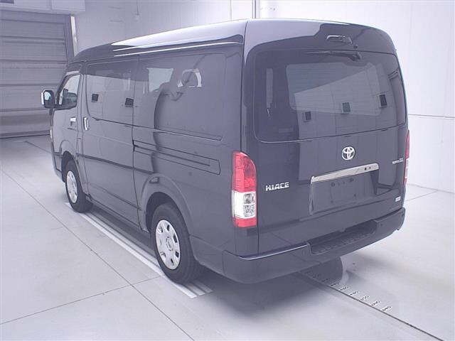 Toyota HIACE VAN 2024 7022006-1