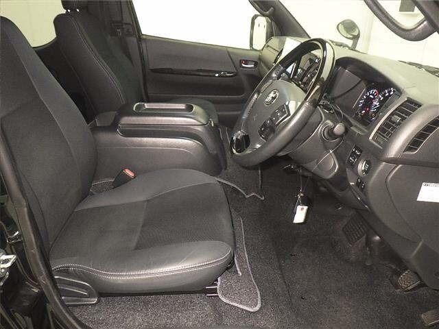 Toyota HIACE VAN 2024 7022006-5
