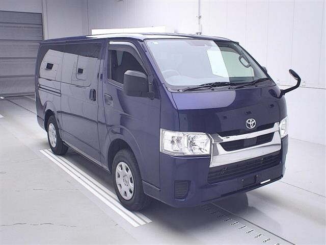 Toyota HIACE VAN 2020 7022007-0