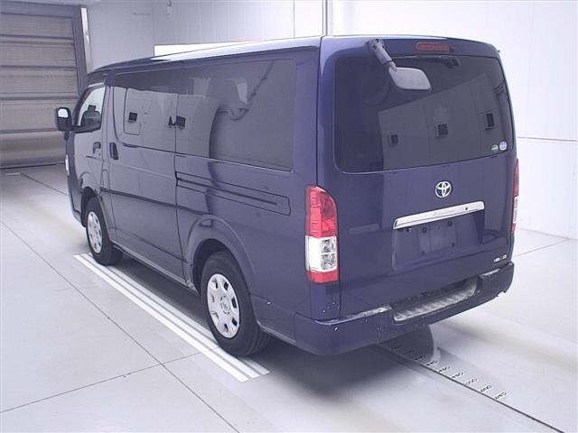 Toyota HIACE VAN 2020 7022007-1