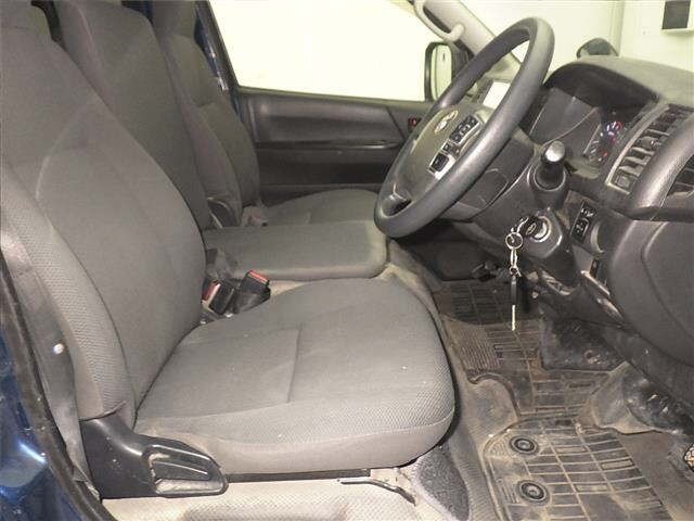 Toyota HIACE VAN 2020 7022007-5