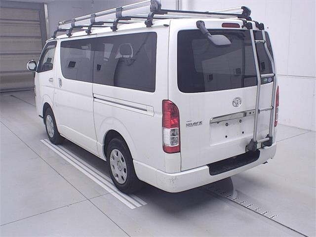 Toyota HIACE VAN 2020 7022008-1
