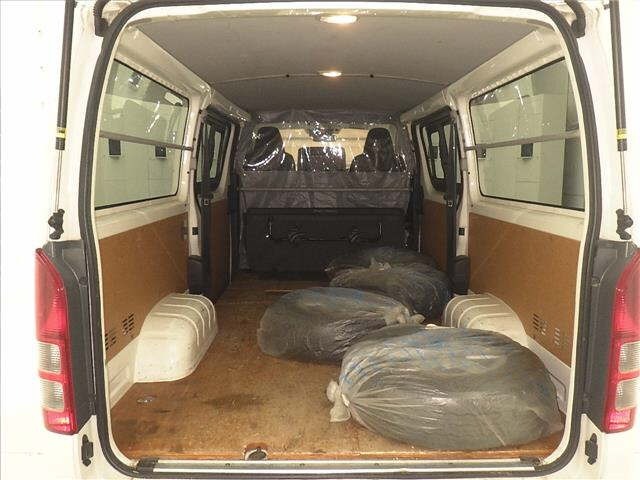 Toyota HIACE VAN 2021 7022010-7