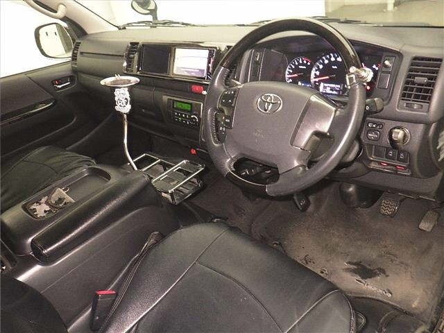 Toyota HIACE VAN 2017 7022012-3