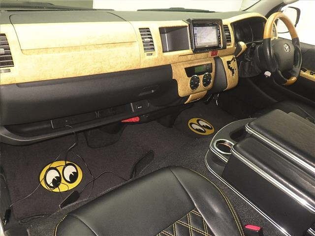 Toyota HIACE VAN 2011 7022014-4