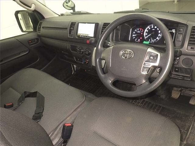 Toyota HIACE VAN 2021 7022015-3