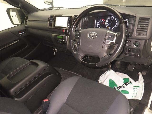 Toyota HIACE VAN 2020 7022016-3