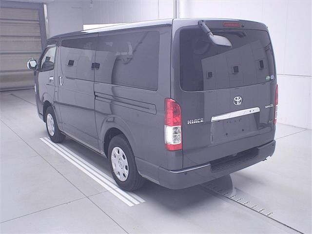 Toyota HIACE VAN 2019 7022019-1
