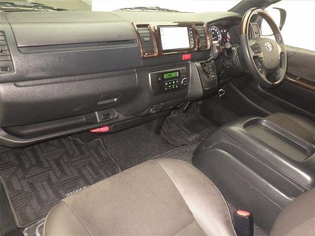 Toyota HIACE VAN 2019 7022019-4