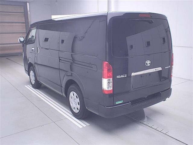 Toyota HIACE VAN 2019 7022021-1