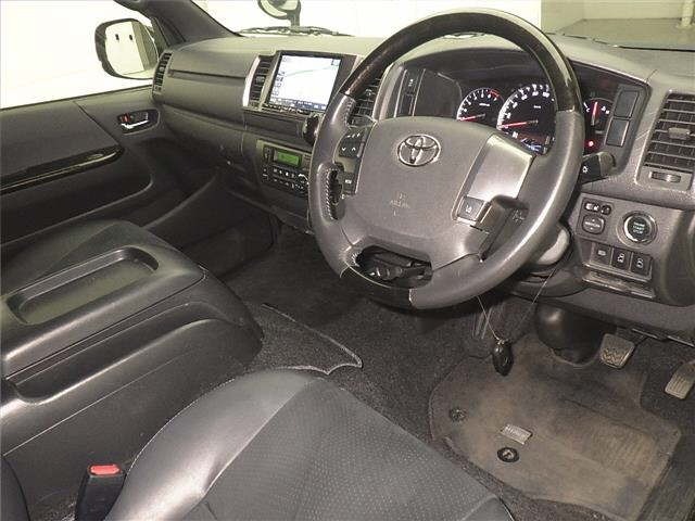 Toyota HIACE VAN 2019 7022021-3