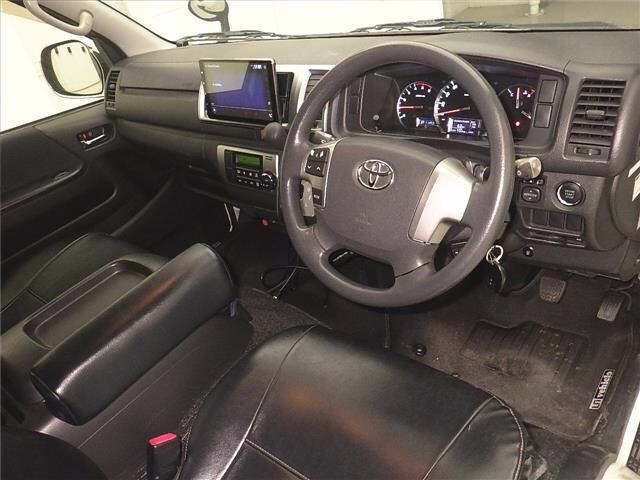 Toyota HIACE VAN 2015 7022025-3