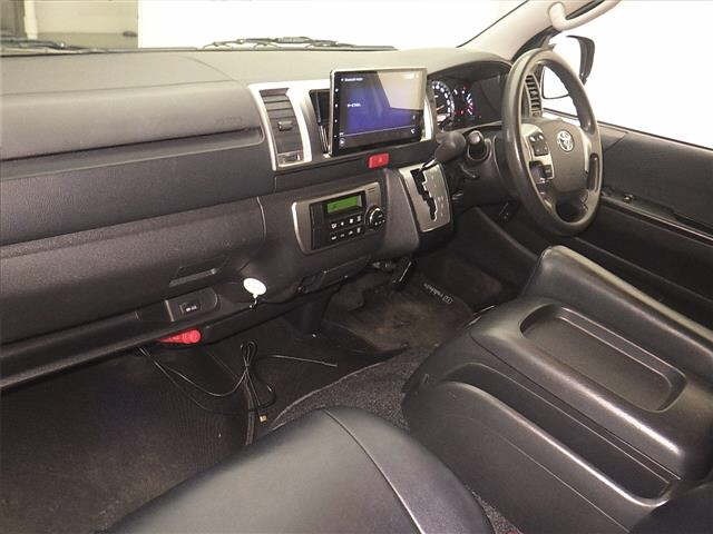 Toyota HIACE VAN 2015 7022025-4