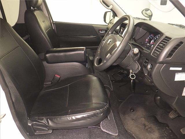 Toyota HIACE VAN 2015 7022025-5