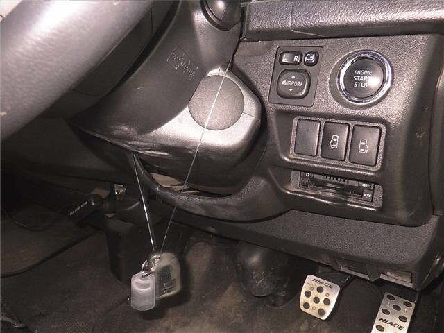Toyota HIACE VAN 2019 7022026-8