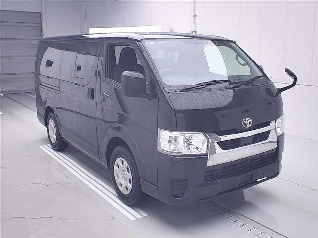 Toyota HIACE VAN 2021 7022027-0