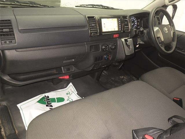 Toyota HIACE VAN 2021 7022027-4