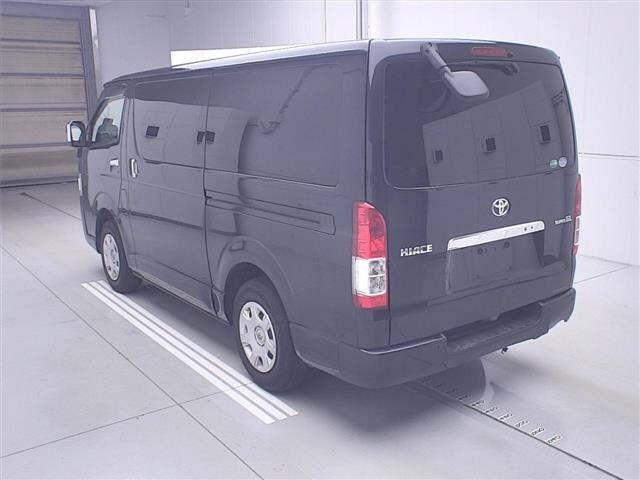 Toyota HIACE VAN 2021 7022038-1