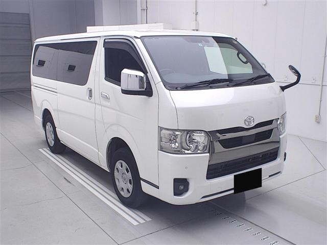 Toyota HIACE VAN 2022 7022039-0