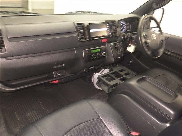 Toyota HIACE VAN 2022 7022039-4