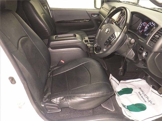 Toyota HIACE VAN 2022 7022039-5