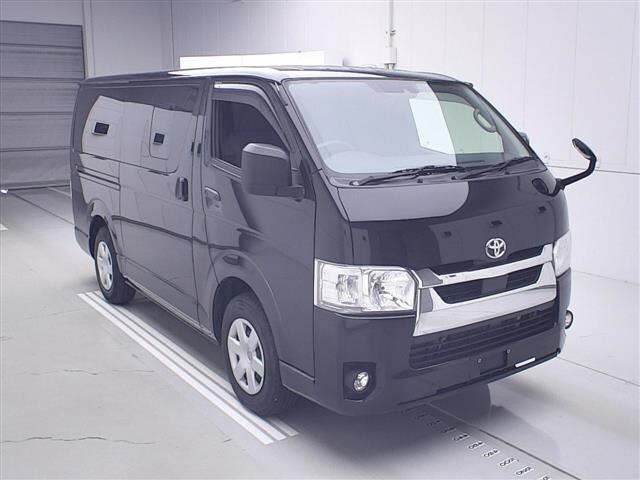 Toyota HIACE VAN 2020 7022040-0