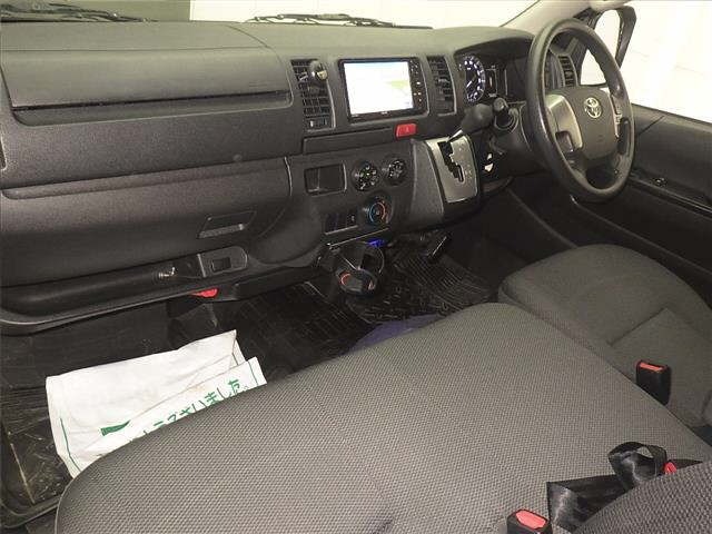 Toyota HIACE VAN 2020 7022040-4