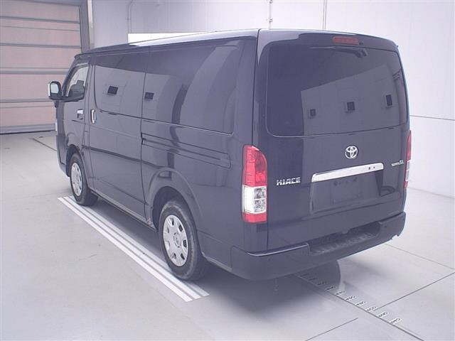 Toyota HIACE VAN 2021 7022041-1