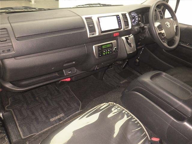 Toyota HIACE VAN 2021 7022041-4