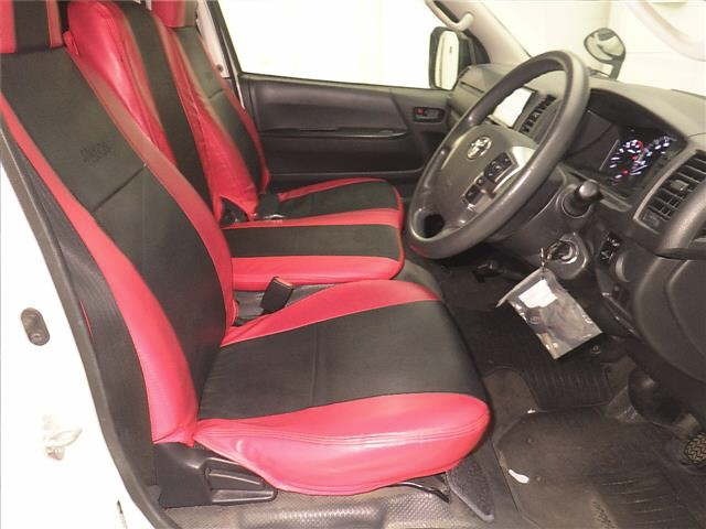 Toyota HIACE VAN 2020 7022047-5