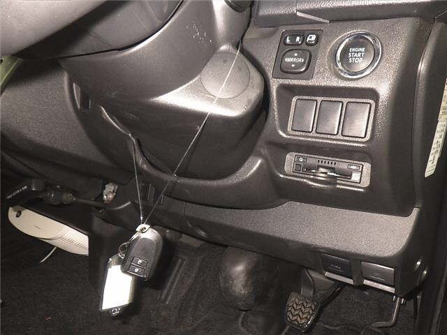 Toyota HIACE VAN 2017 7022051-8
